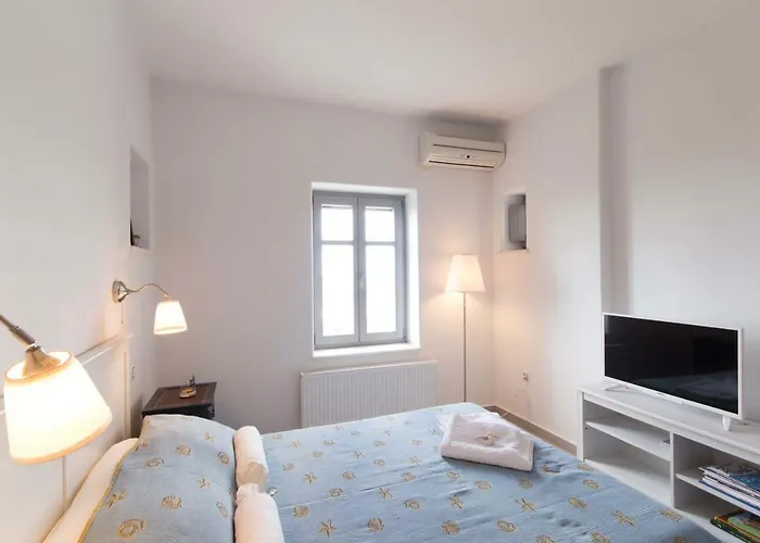 Parian Hill * Páros